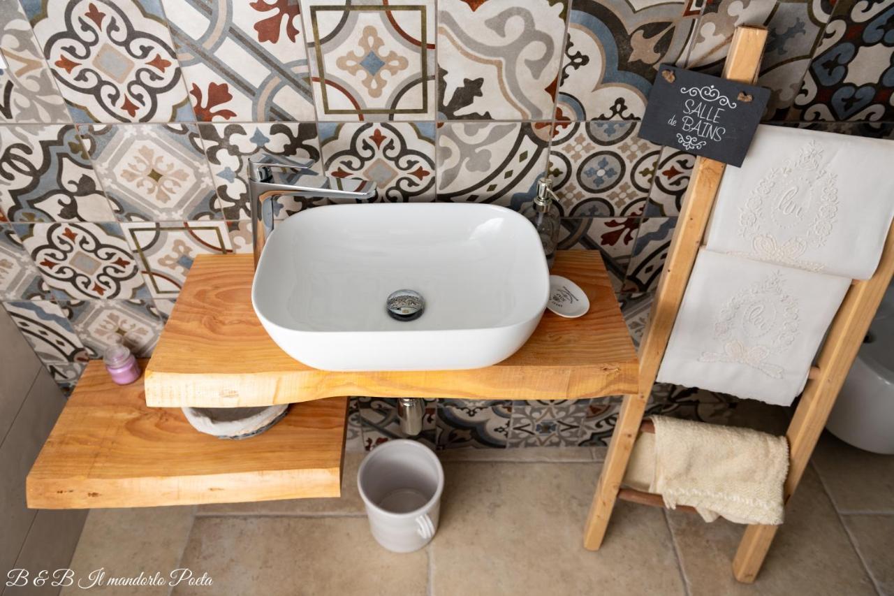 Il Mandorlo Poeta Bed & Breakfast Ostuni Exterior photo