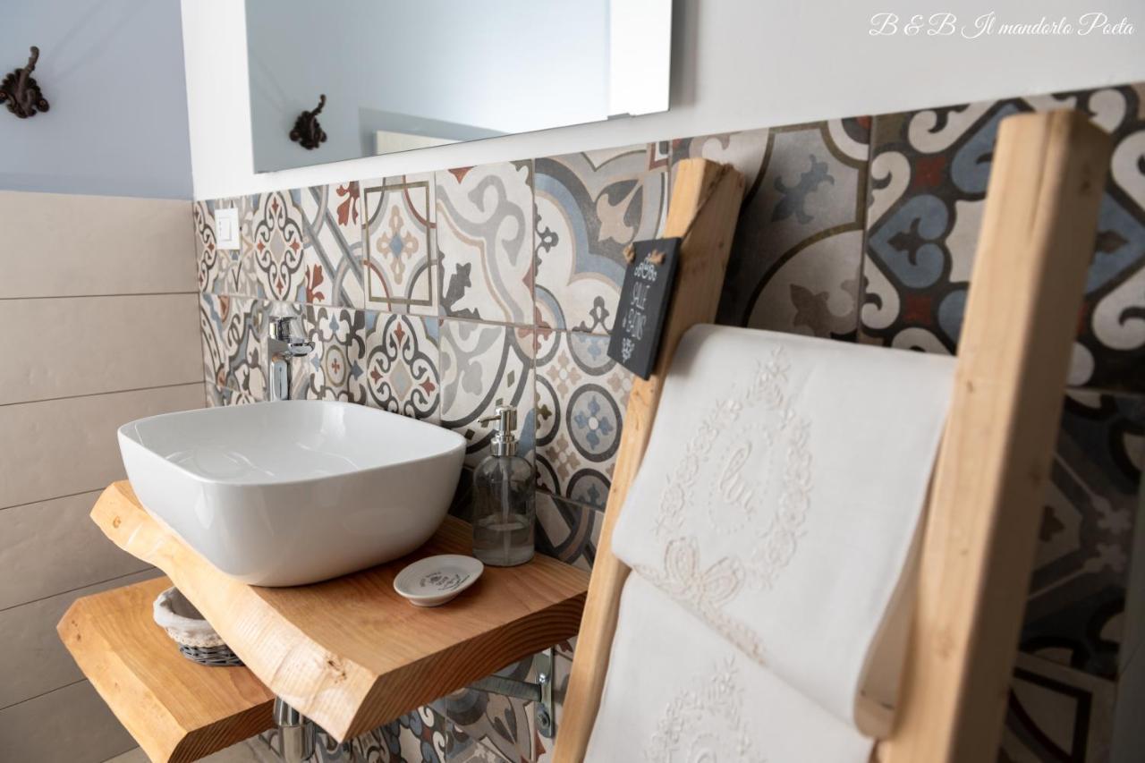 Il Mandorlo Poeta Bed & Breakfast Ostuni Exterior photo