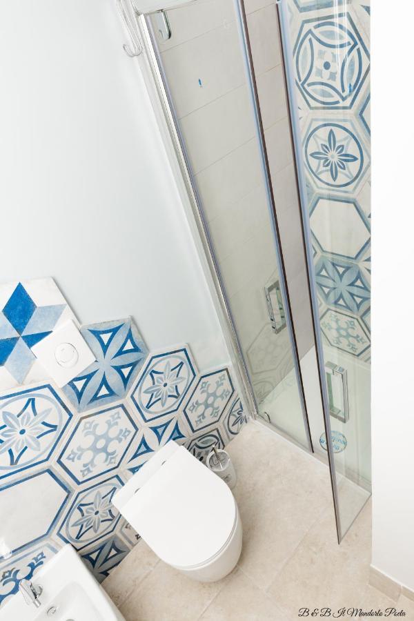 Il Mandorlo Poeta Bed & Breakfast Ostuni Exterior photo